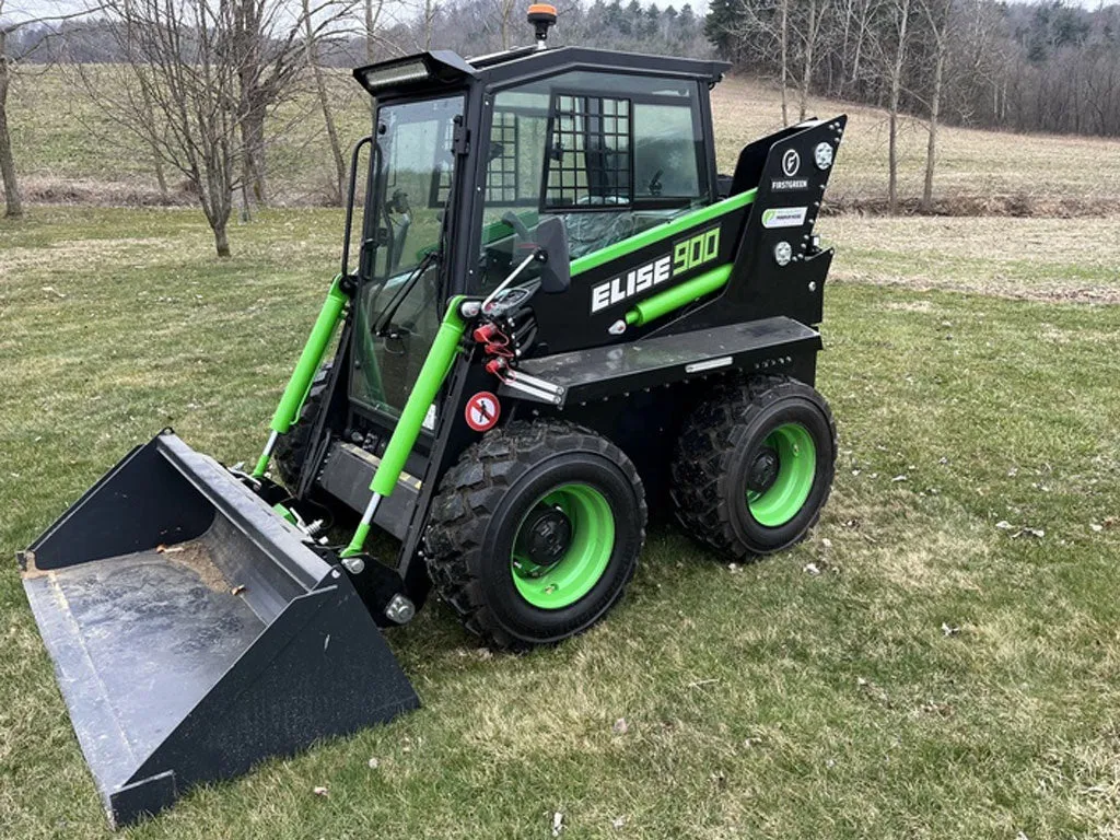 FIRST GREEN INDUSTRIES Elise 900 MK3 electric skid steer loader