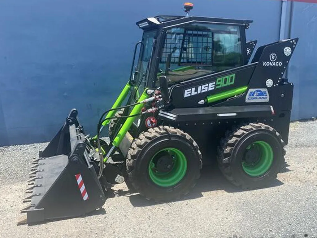 FIRST GREEN INDUSTRIES Elise 900 MK3 electric skid steer loader