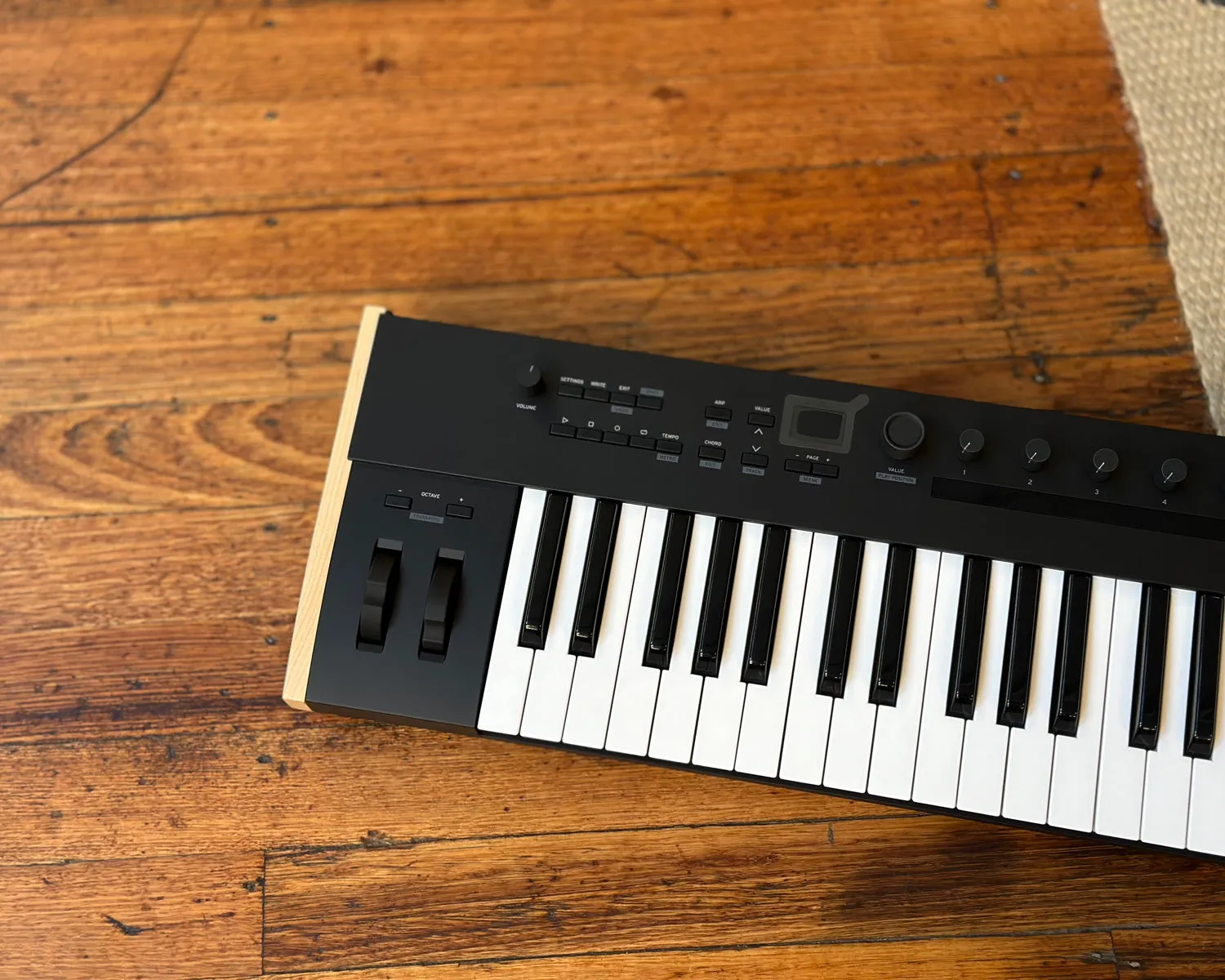 KORG Keystage 61 Note Controller Keyboard